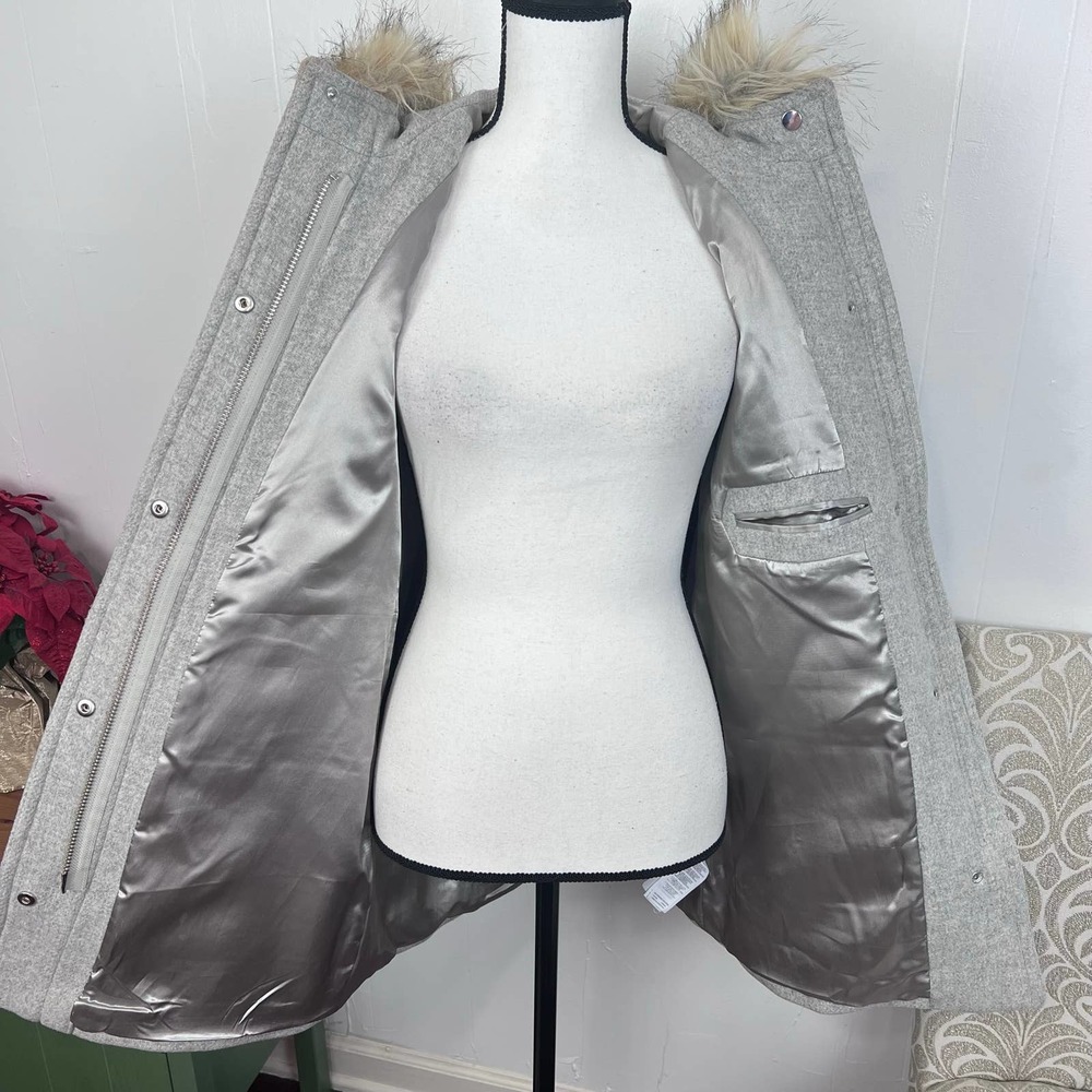 J. Crew Italian Stadium Cloth Wool Coat Size 0 Chateau Parka Removable Fur Hood - Picture 5 of 13